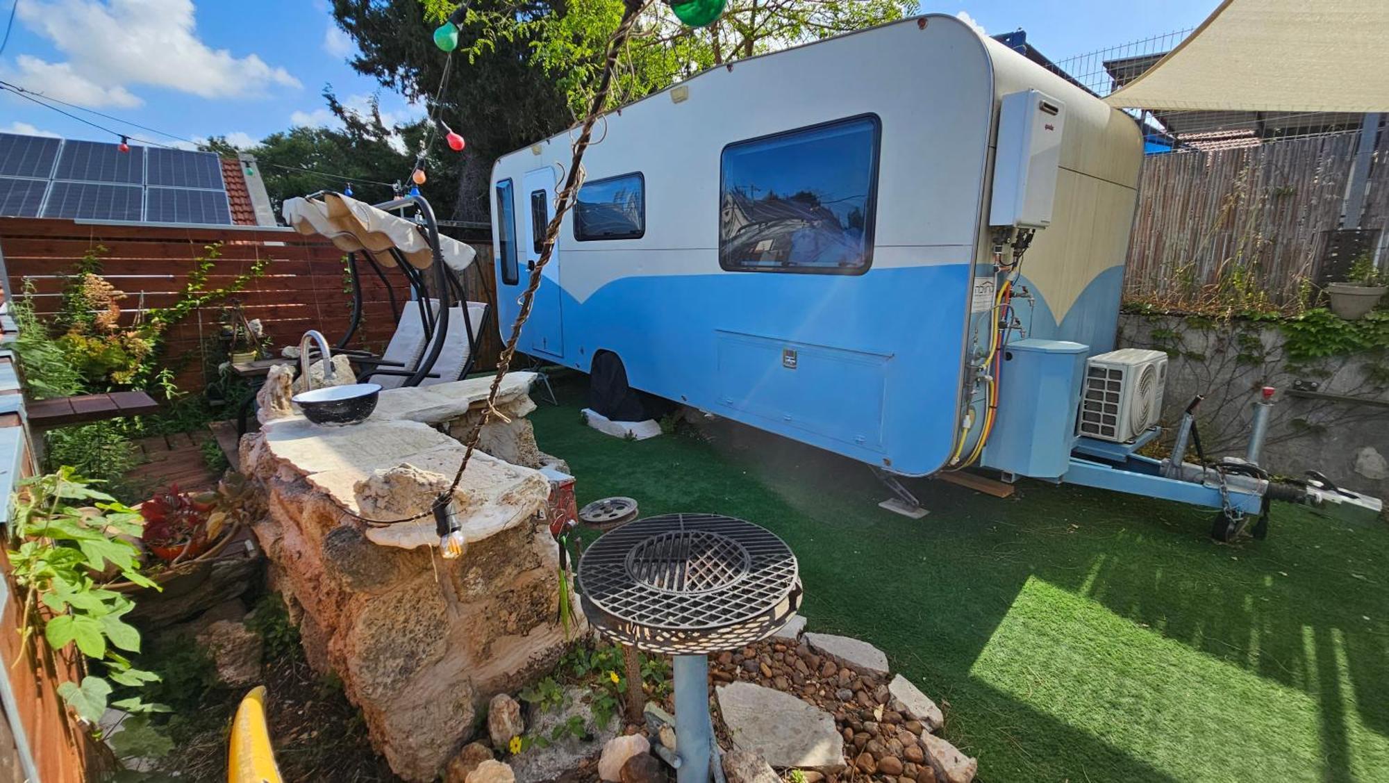 Cozy Seaview Glamping Caravan HaBonim Bagian luar foto